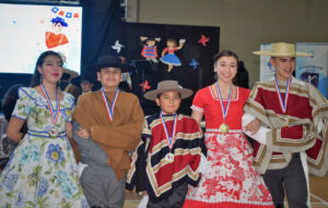 "La cueca no solo es baile, es alegría compartida entre compañeros de todos los niveles."